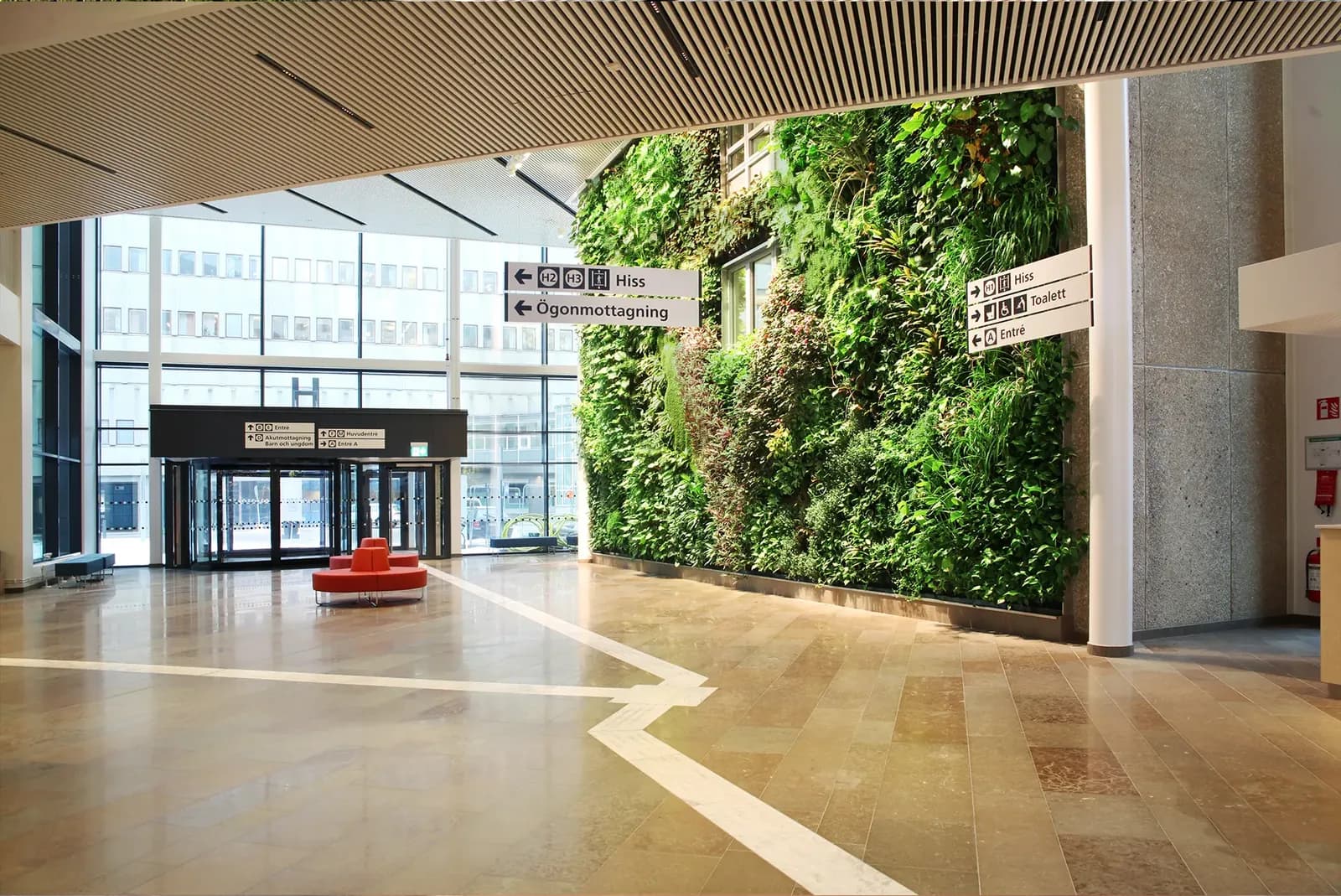 Örebro Sjukhus innendørs plantvegg